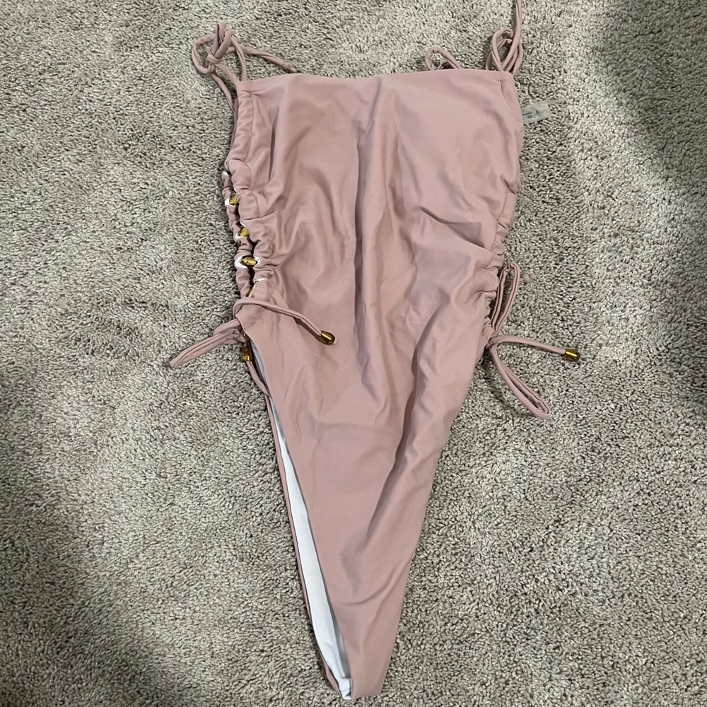 One piece swimsuit